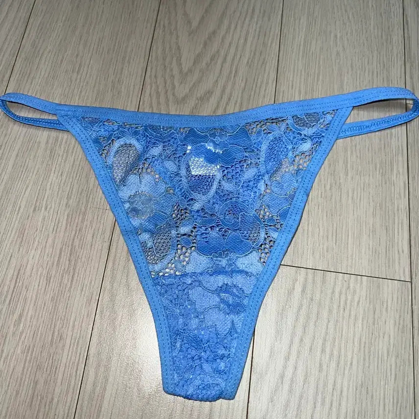 [BUNJANG] Lace Thong Panties 4-Piece Set / 레이스 티팬티 4종