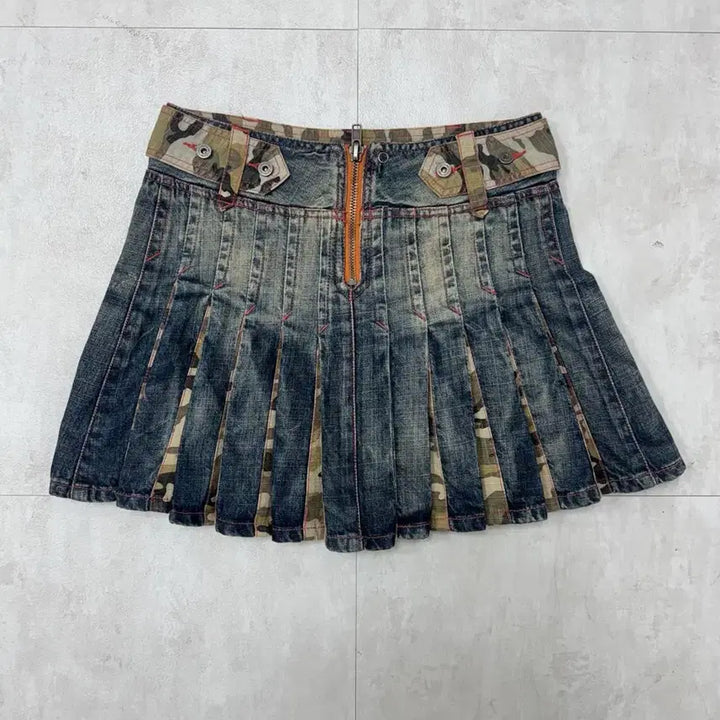 [BUNJANG] JETLAG Camo Mix Denim Pleated Skirt / 
