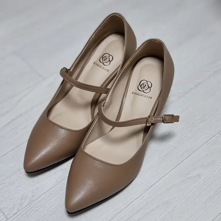 [BUNJANG] Pink Elephant Mary Jane Pumps (7cm Heel) / 분홍코끼리 메리제인 펌프스 구두