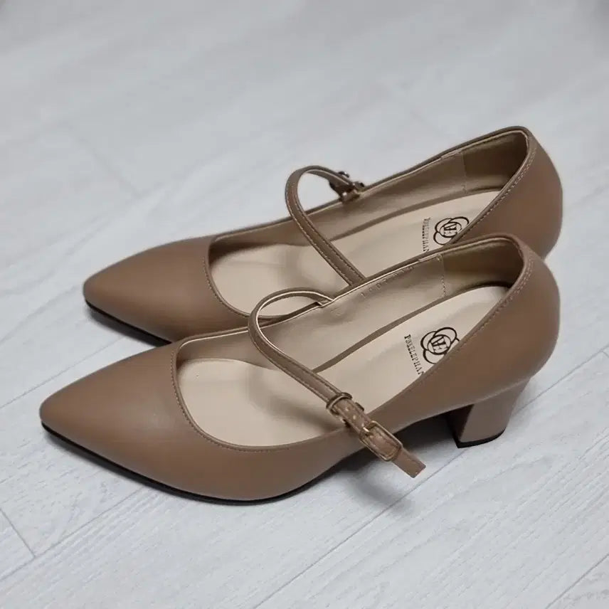 [BUNJANG] Pink Elephant Mary Jane Pumps (7cm Heel) / 분홍코끼리 메리제인 펌프스 구두