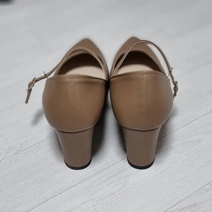 [BUNJANG] Pink Elephant Mary Jane Pumps (7cm Heel) / 분홍코끼리 메리제인 펌프스 구두