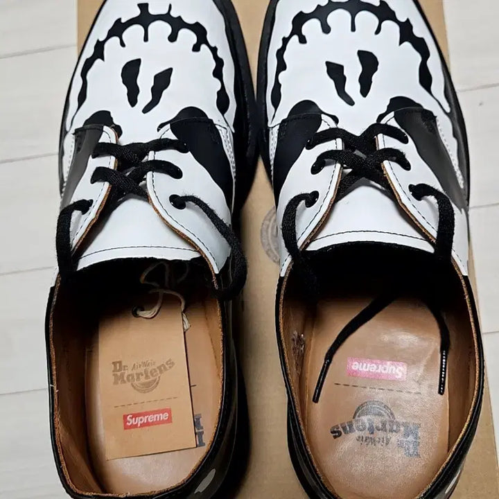 [BUNJANG] Dr. Martens x Supreme 1461 3-Eye Shoe Black / 닥터마틴 x 슈프림 1461 3-Eye Shoe Black 280