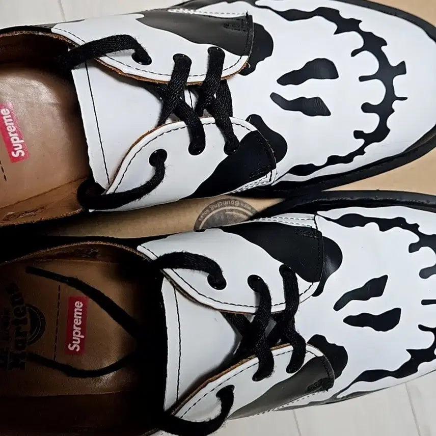 [BUNJANG] Dr. Martens x Supreme 1461 3-Eye Shoe Black / 닥터마틴 x 슈프림 1461 3-Eye Shoe Black 280