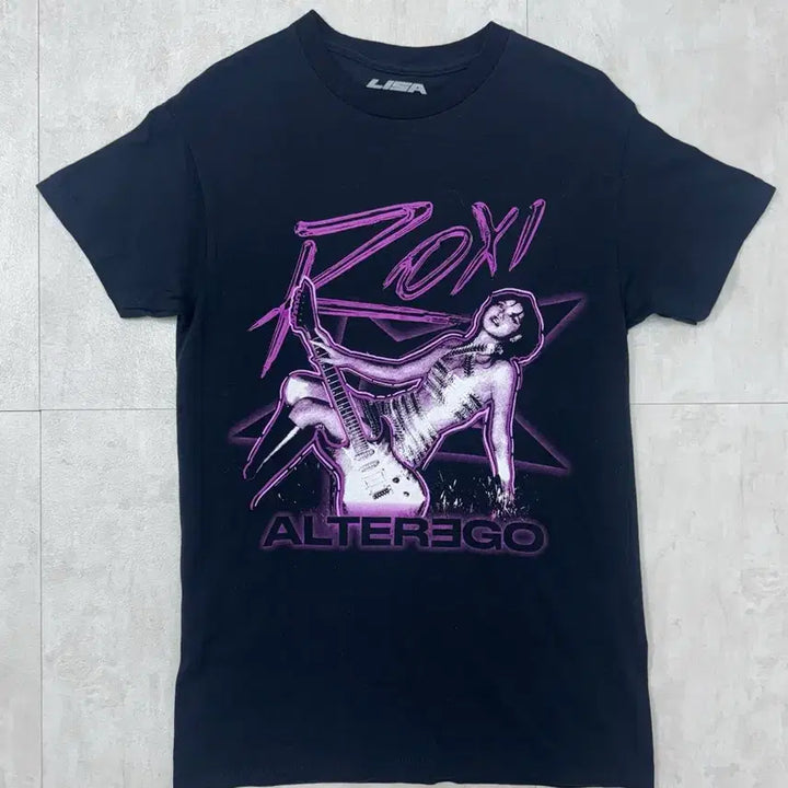 [BUNJANG] LISA ROXY ALTEREGO Graphic T-Shirt Purple Rock Mood Y2K Streetwear / 
