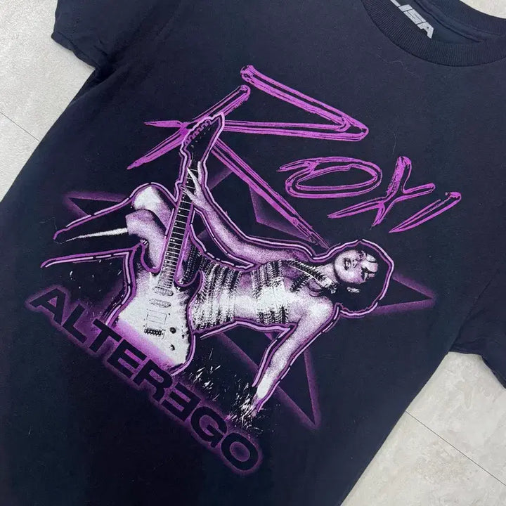 [BUNJANG] LISA ROXY ALTEREGO Graphic T-Shirt Purple Rock Mood Y2K Streetwear / 