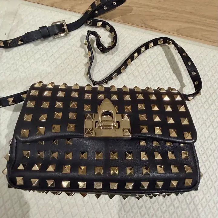 [BUNJANG] Valentino Rockstud Mini Crossbody Bag / 발렌티노 락스터드 미니크로스백