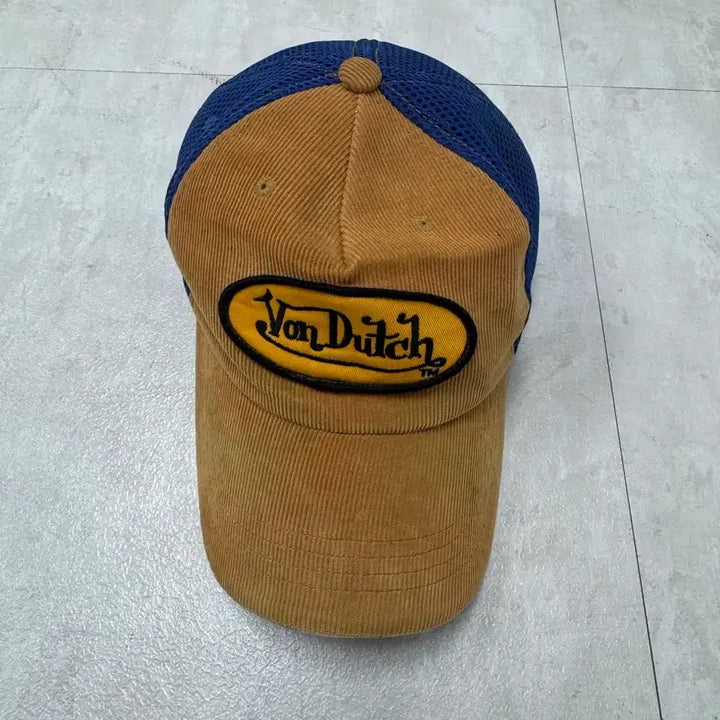 [BUNJANG] Von Dutch Corduroy Two-Tone Trucker Cap Hat / 