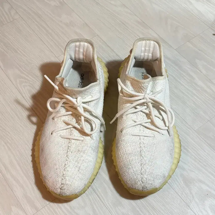 [BUNJANG] Adidas Yeezy Boost 350 V2 Cream Triple White / 아디다스 이지부스트 350 V2 크림/트리플 화이트 275