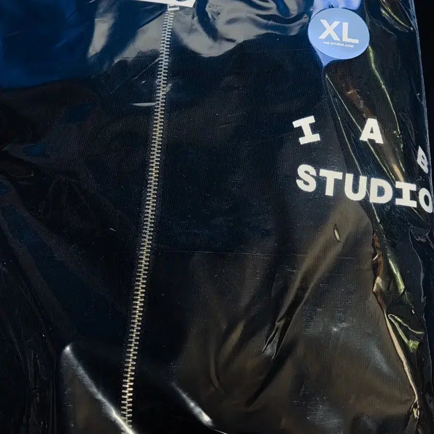 [BUNJANG] IAB STUDIO 26SS Zip-Up Hoodie Black XL / 아이앱 스튜디오 26SS 후드집업 블랙 XL IAB STUDIO