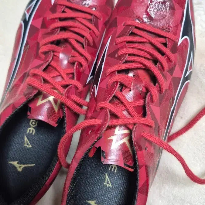[BUNJANG] Mizuno Alphaiace 2 Elite Ruby Red Pack TF Futsal Shoes / 미즈노 알피2 엘리트 루비레드 팩 tf 풋살화 미즈노 재팬 가방도 드려요