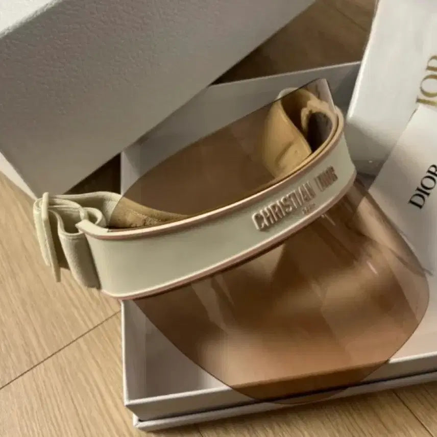 [BUNJANG] Dior Pink Beige V1U Sun Cap Visor / Dior 디올 핑크 베이지 V1U 썬캡 썬바이저 새상품