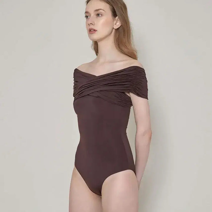 [SOLD OUT] 벨로디네라 오프숄더 원피스 수영복