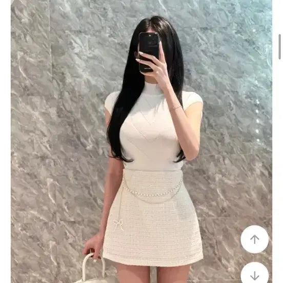 [BUNJANG] Sharinne Mock Neck Cap Sleeve Knit &amp; Glitter Tweed Skirt Set / 샤린느 반목 캡소매 니트 + 글리터 트위드 스커트