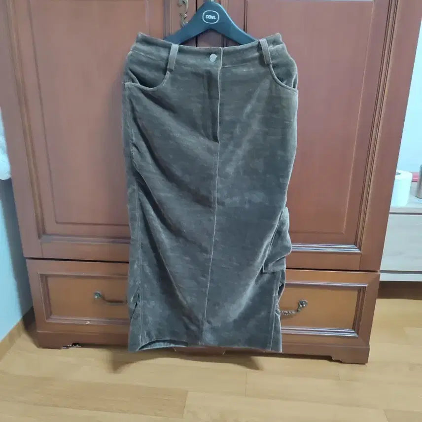[BUNJANG] Tom Greyhound Velvet Brown Long Skirt / 한섬톰그레이하운드벨베쓰커트(래트스탈)
