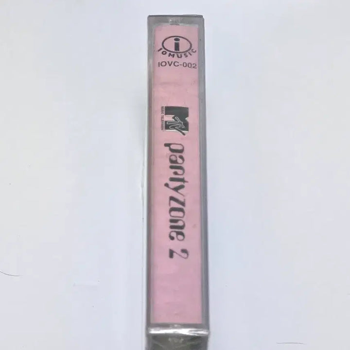 [BUNJANG] MTV Partyzone 2 Cassette Tape (Sealed, Retro Collectible) / [미개봉/희귀] MTV Partyzone 2 카세트 테이프 (레트로 수집