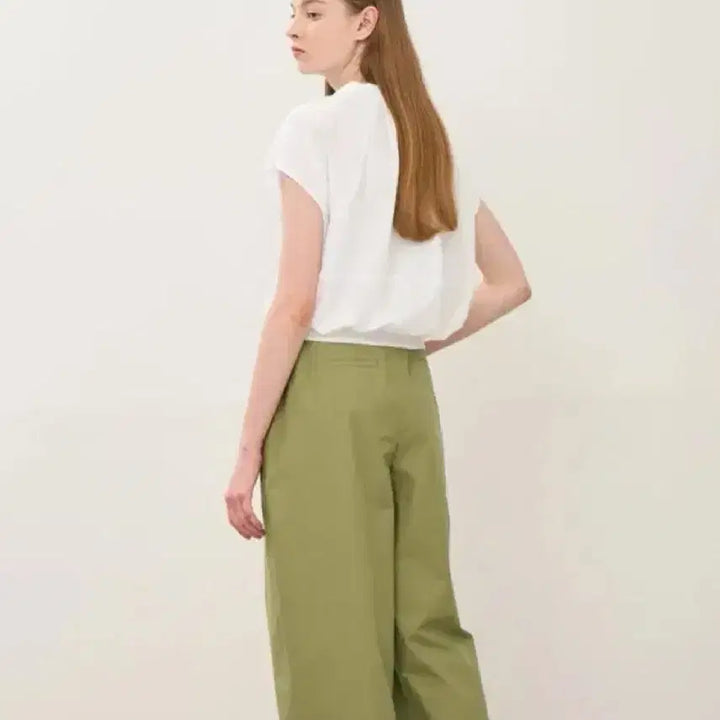 [BUNJANG] The Cashmere Back Shirring Terry Color-Block Cap Sleeve T-Shirt / 22년 한섬 더캐시미어 백셔링 테리배색 캡소매 티셔츠 슬리브리스나시민소매