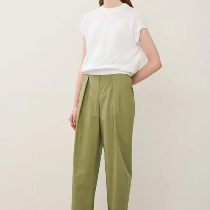 [BUNJANG] The Cashmere Back Shirring Terry Color-Block Cap Sleeve T-Shirt / 22년 한섬 더캐시미어 백셔링 테리배색 캡소매 티셔츠 슬리브리스나시민소매