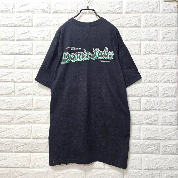 [BUNJANG] Simple Black T-Shirt with Graphic Print / 블랙티셧