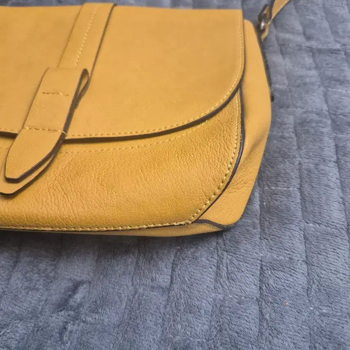 [BUNJANG] Handmade Genuine Leather Crossbody Bag / 수제 천연가죽 크로스백
