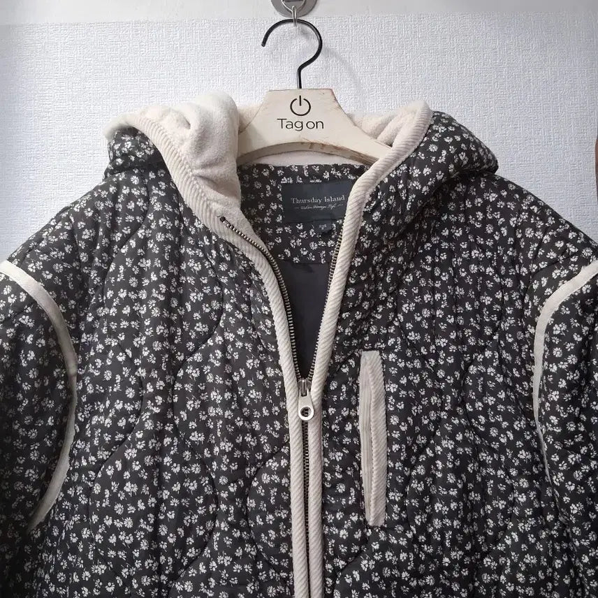 [BUNJANG] Thursday Island Flower Quilting Hooded Coat / Thursday Island 플라워 퀼팅 후드 코트55