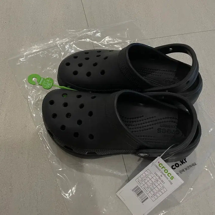 [BUNJANG] Crocs Classic Platform Clog Black 240 / (거의새상품) 크록스 클래식 플랫폼 클로그 블랙 240