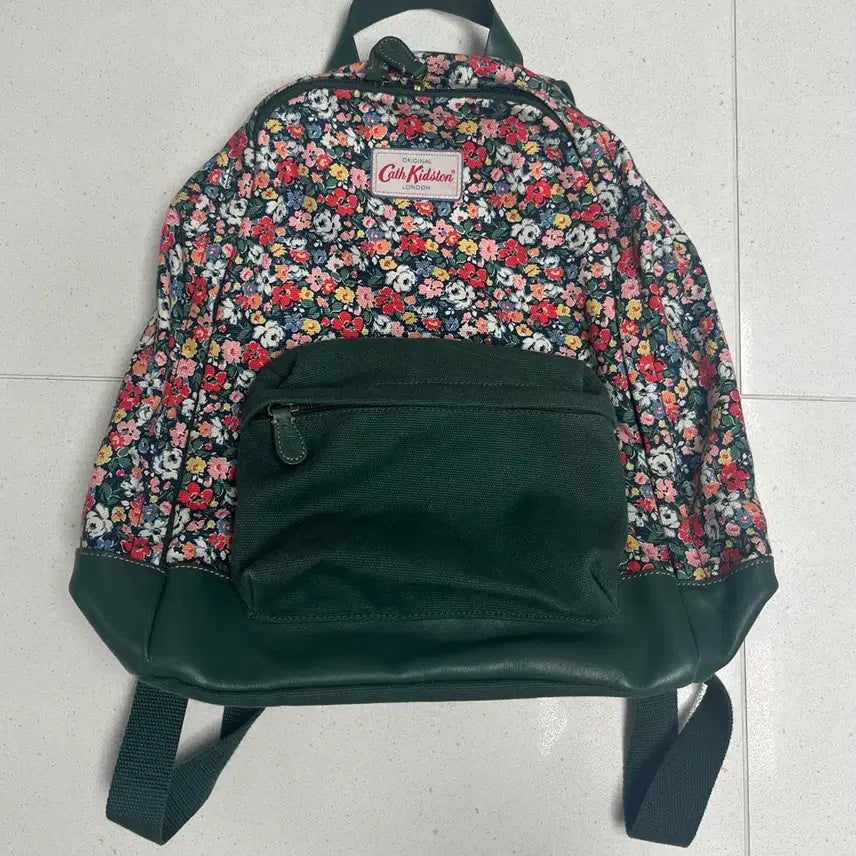 [BUNJANG] Cath Kidston Flower Backpack Green / 캐스키드슨 플라워 백팩 그린