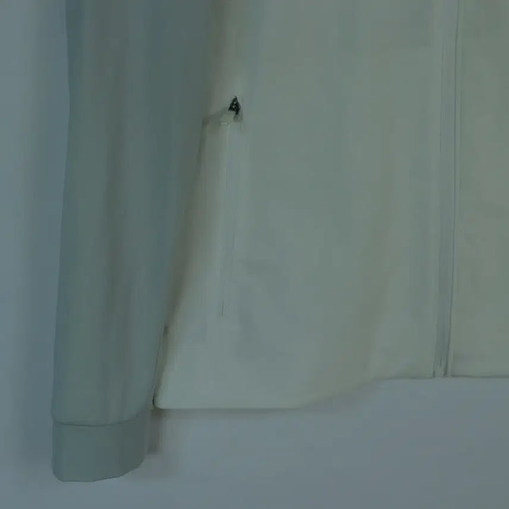 [BUNJANG] Discovery Authentic Windbreaker Jacket White Size 105 Gorpcore / 디스커버리 Discovery 정품 바람막이 자켓 화이트 105 고프코어