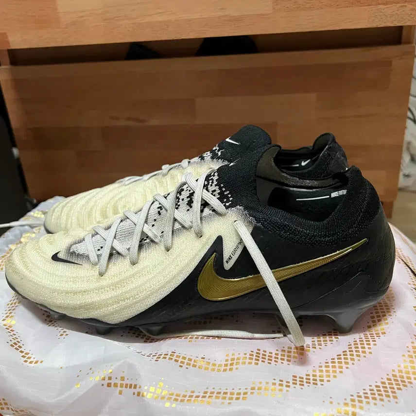 [BUNJANG] Nike Phantom GX II Elite AG 270 Football Boots / 나이키 팬텀gx2 엘리트 ag [270]