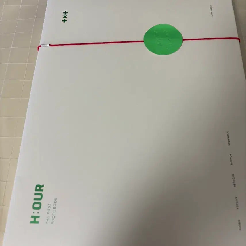 [BUNJANG] TXT (Tomorrow X Together) H:OUR Photobook / Txt 투바투 아워1 H:OUR 포토북