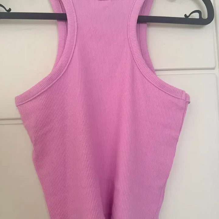 [BUNJANG] H&amp;M Pink Slim Crop Tank Top XS / H&amp;M 핑크 슬림 크롭 나시 XS