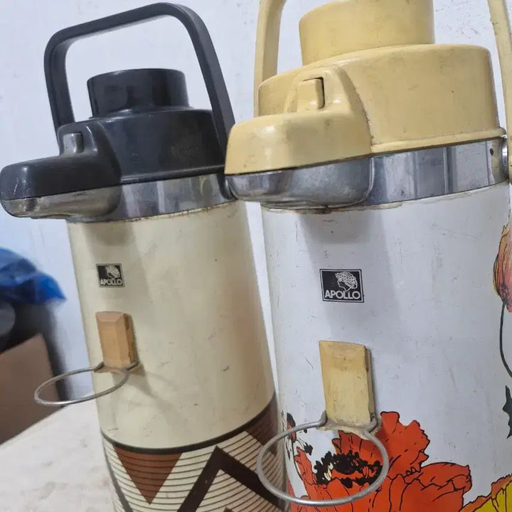 [BUNJANG] Vintage Apollo Thermos Bottle Set (2 Pieces) / 빈티지 근대사 아폴로  보온병  2개 입니다