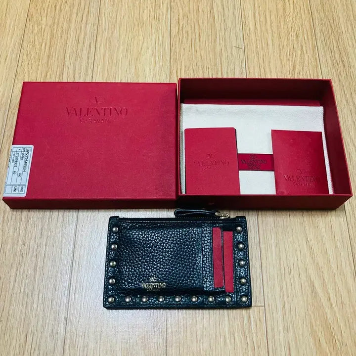 [BUNJANG] Valentino Black Stud Card Holder Full Box / 발렌티노 블랙 스터드 카드지갑 풀박스