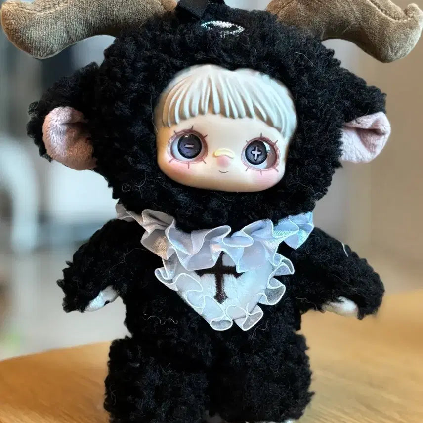 [BUNJANG] MeiMei Dark Forest Blind Box Plush - Black Sheep / 메이메이 다크포레스트 블라인드 박스 인형 - 검은양?흑염소?