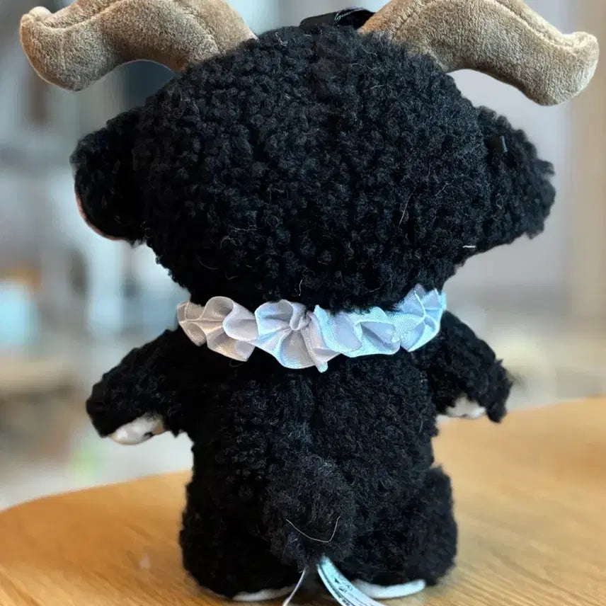 [BUNJANG] MeiMei Dark Forest Blind Box Plush - Black Sheep / 메이메이 다크포레스트 블라인드 박스 인형 - 검은양?흑염소?