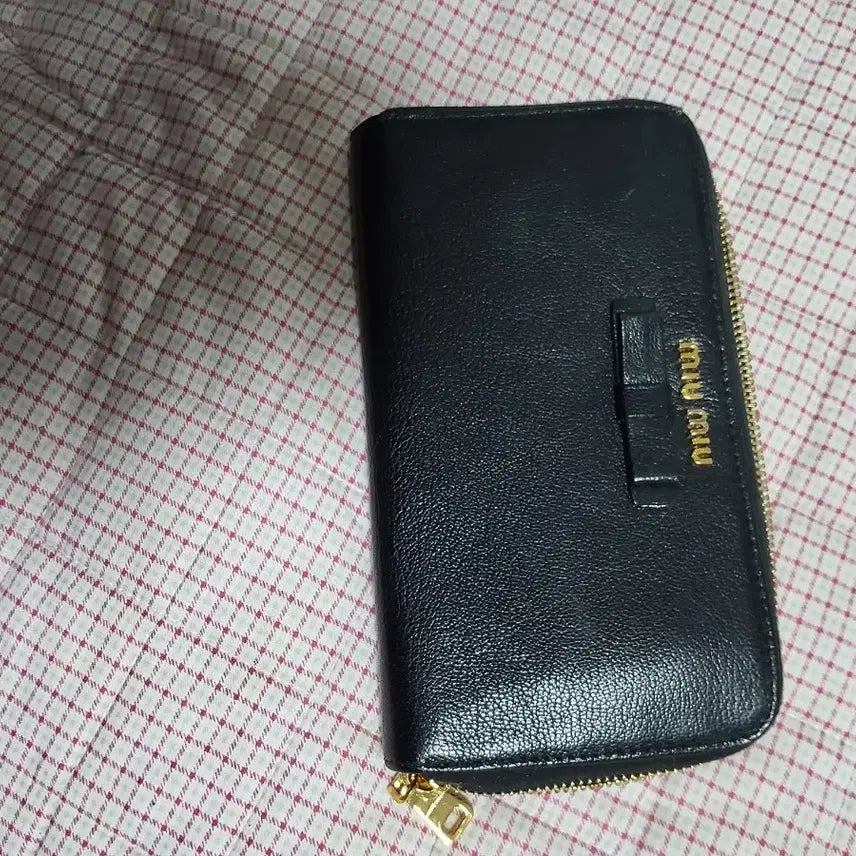 [BUNJANG] Miu Miu Leather Wallet / 미우미우지갑