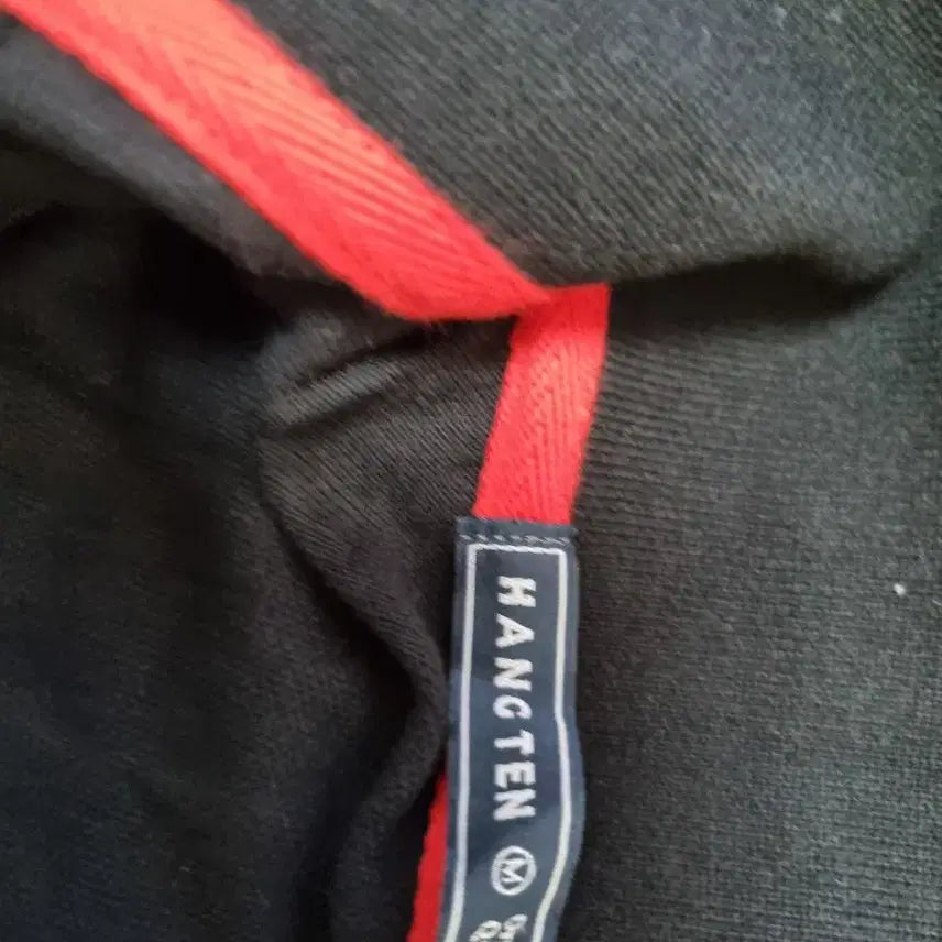 [BUNJANG] Black Red Point Short Sleeve Polo Shirt / 블랙 레드 포인트 반팔 카라티