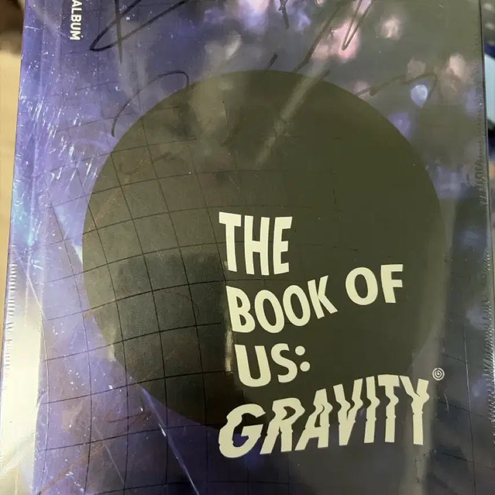 [BUNJANG] Day6 The Book of Us: Gravity Signed Sealed Album / 데이식스 The Book of Us Gravity 미개봉 사인앨범