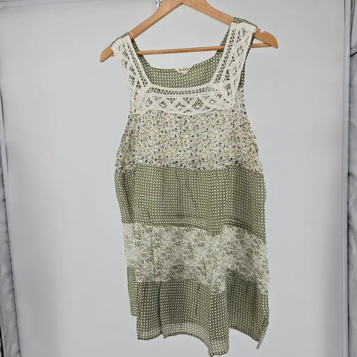 [SOLD OUT] 일본 빈티지 플라워 레이스 캉캉 민소매 블라우스