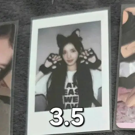 [BUNJANG] HaTuHa Yuha Everline Polaroids / 하투하 유하 에버라인 폴라