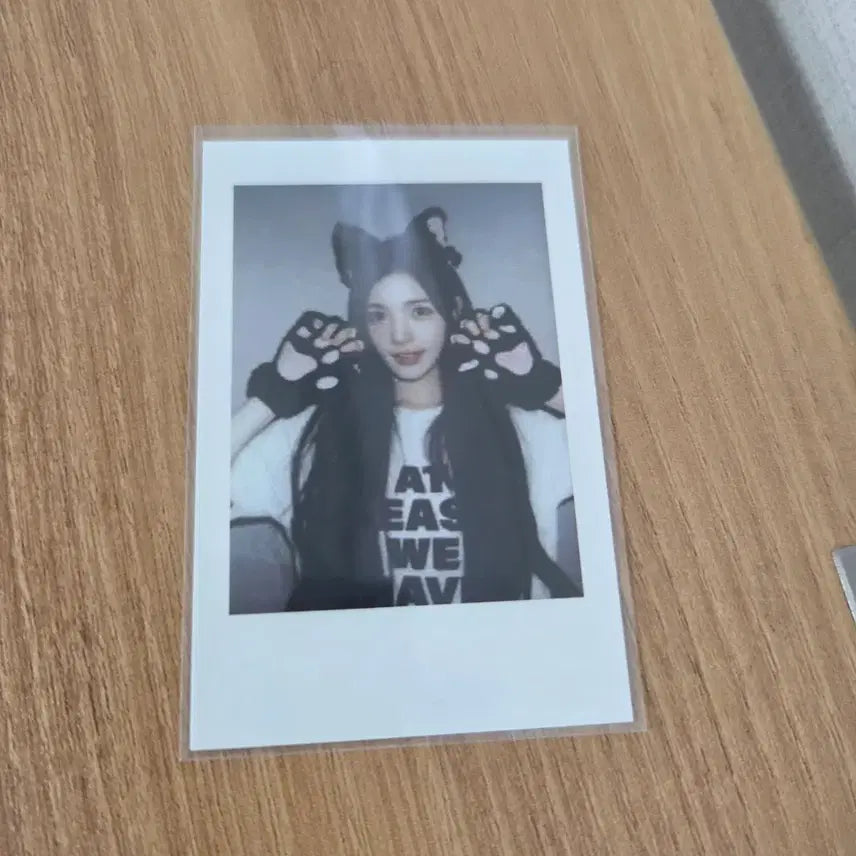 [BUNJANG] HaTuHa Yuha Everline Polaroids / 하투하 유하 에버라인 폴라