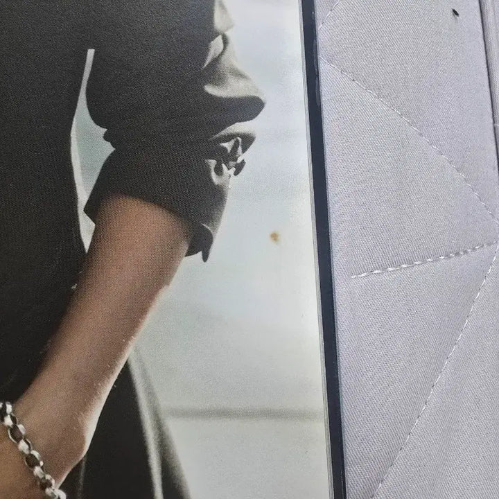 [BUNJANG] Kim Nam Gil Into the Wild Photobook / 김남길 Into the Wild 화보집