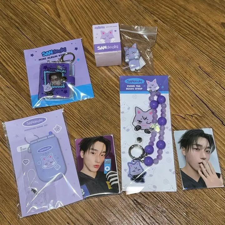 [BUNJANG] ATEEZ Aniteez in Color Popup Bundle Set / 에이티즈 ATEEZ 애니티즈 인 컬러 팝업 산덕이 굿즈 일괄