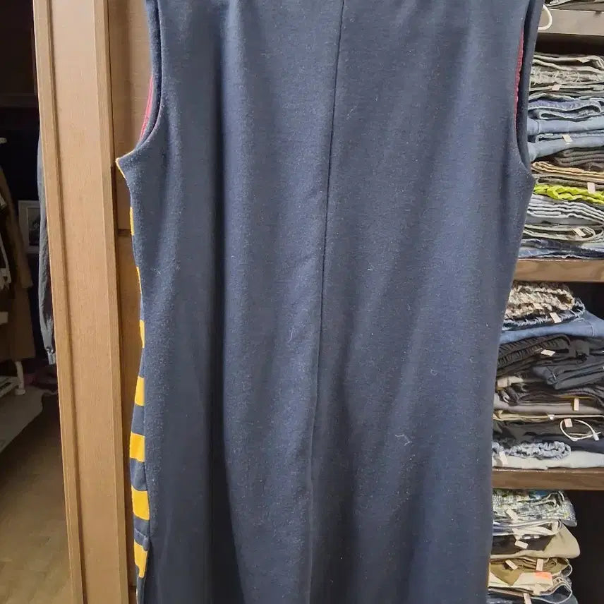 [BUNJANG] EnC Striped Sleeveless Dress / EnC 스트라이프 패턴 민소매 원피스(프리)