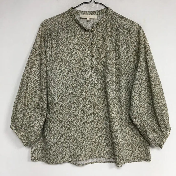 [BUNJANG] Vanessa Bruno Button Flower Blouse / 바네사부르노 콩단추 플라워 블라우스 36