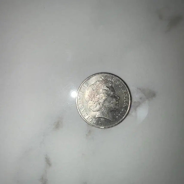 [BUNJANG] 2010 Australia 20 Cent Coin - Queen Elizabeth II / 2010년 호주 동전 20센트 엘리자베스