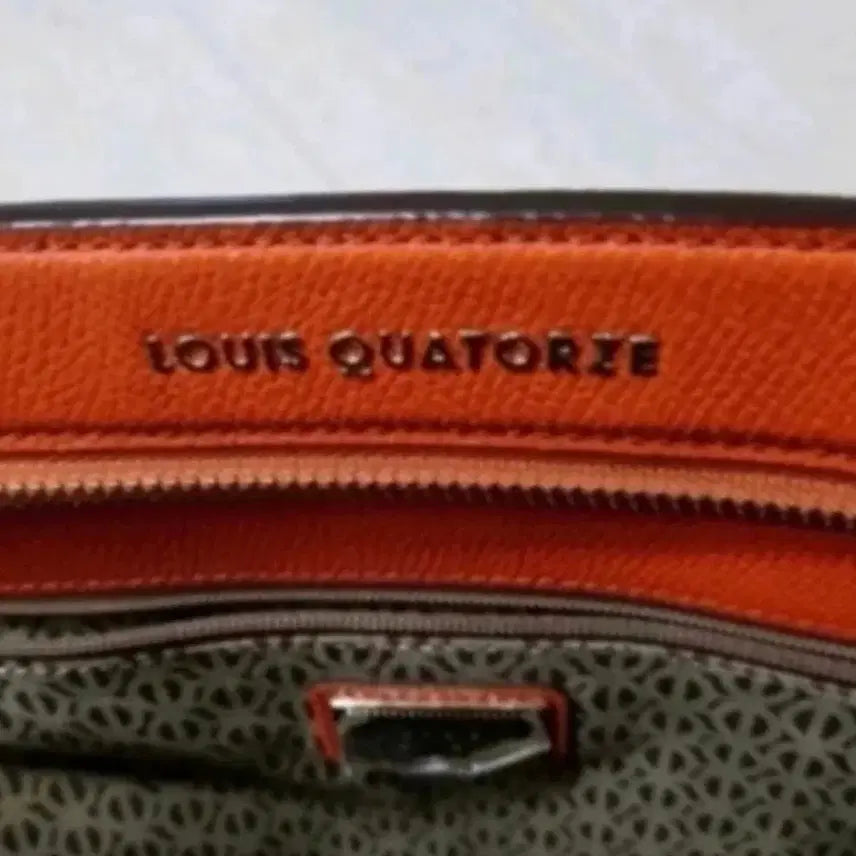 [BUNJANG] Louis Quatorze Dot Tote Bag / 루이까또즈 도트백