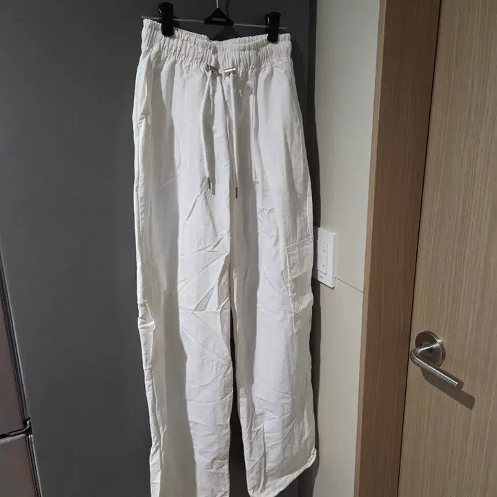 [BUNJANG] Jogger Pants with Elastic Waistband and Adjustable Hem String / 허리밴딩 조거 팬츠 (밑단스트링 조절 가능)