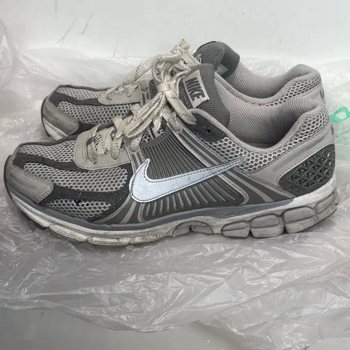 [BUNJANG] Nike Zoom Vomero 5 Premium Light Iron Ore (265) / [나이키265/중고/택없음] 줌 보메로 5 프리미엄 라이트 아이언 오어