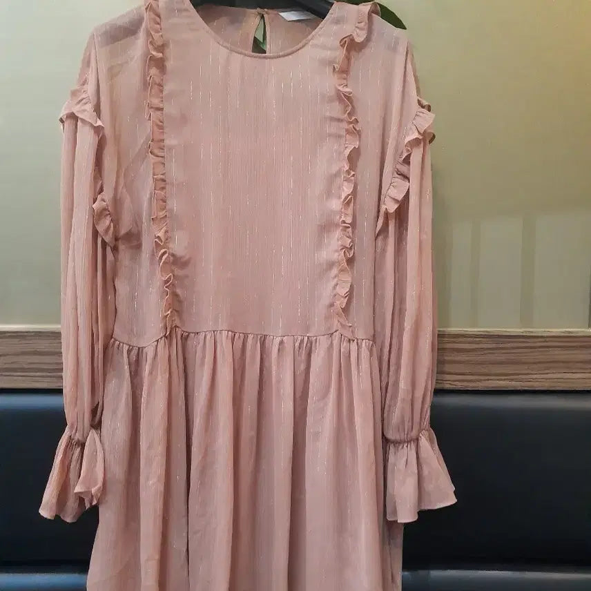 [BUNJANG] Apricot Ruffle Midi Dress / 예쁜 살구빛이 도는 프릴 미디원피스