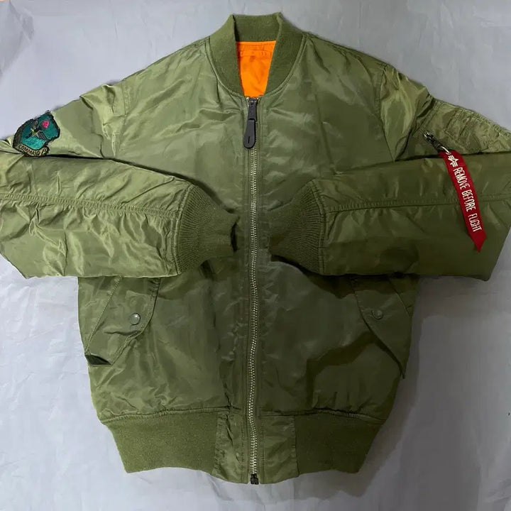 [BUNJANG] Alpha Industries MA-1 Flight Jacket Sage Green M / 알파인더스트리 MA-1 항공점퍼 세이지 그린 M
